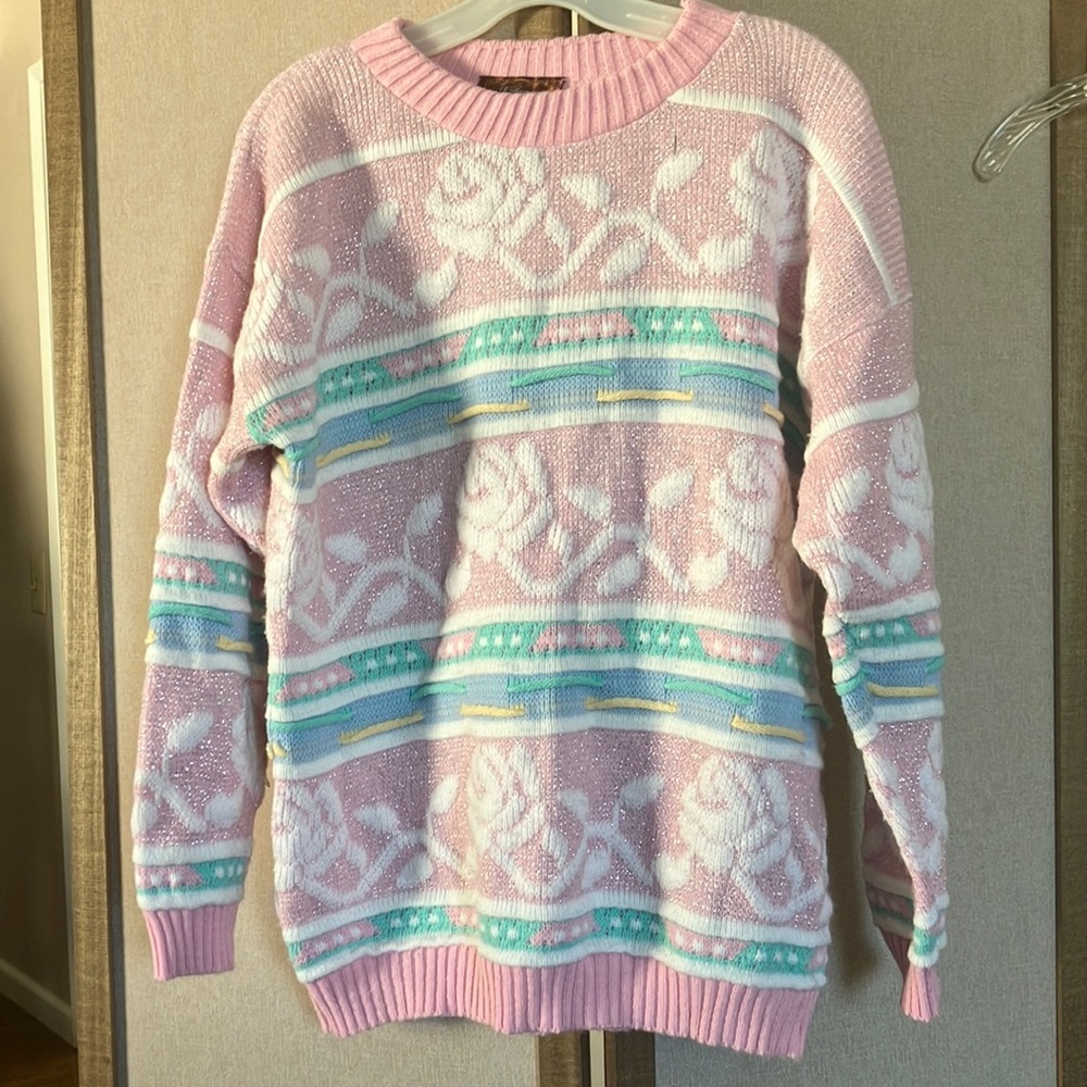 FINAL MARKDOWN Vintage Worthington Pink and White Crew Neck Sweater